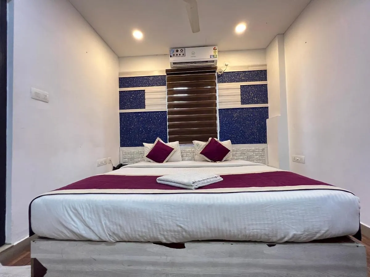 Tcs Suites Kochi 2*,